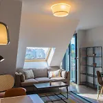 Paris A Sunny 2- Bedroom Apartment With Parking