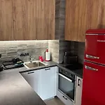 Paris A Sunny 2- Bedroom Apartment With Parking